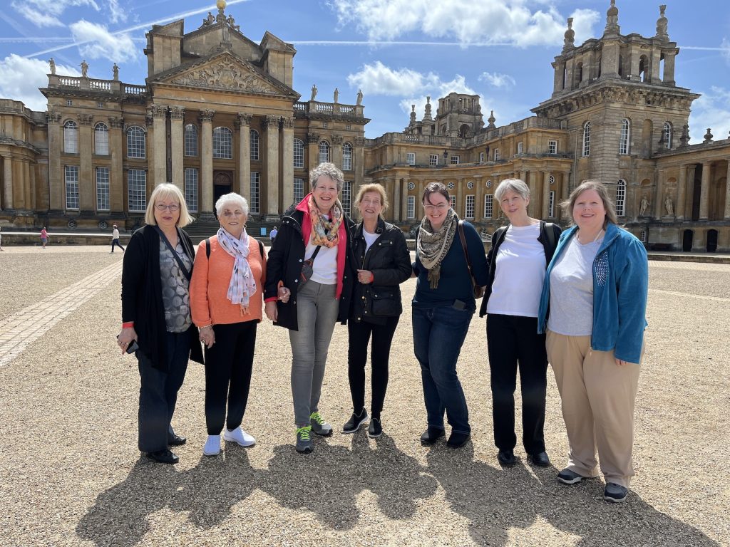 Shopping at palaces in the UK from The Women's Travel Group. 